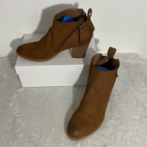Dolce Vita Jaeger Teak Brown NuBuck Leather Booties Women’s Size 8.5